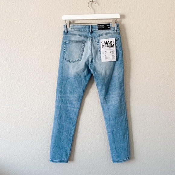 NWT! DL1961 Instasculpt Clifton Florence Jeans, 26 - Picture 4 of 7